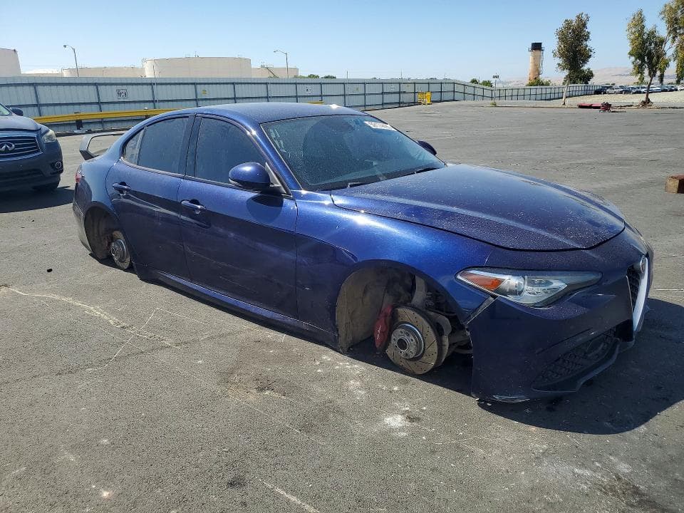 2017 ALFA ROMEO GIULIA 4
