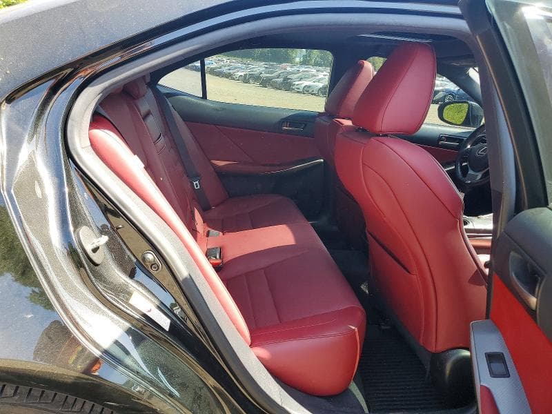 2018 LEXUS IS 300 10