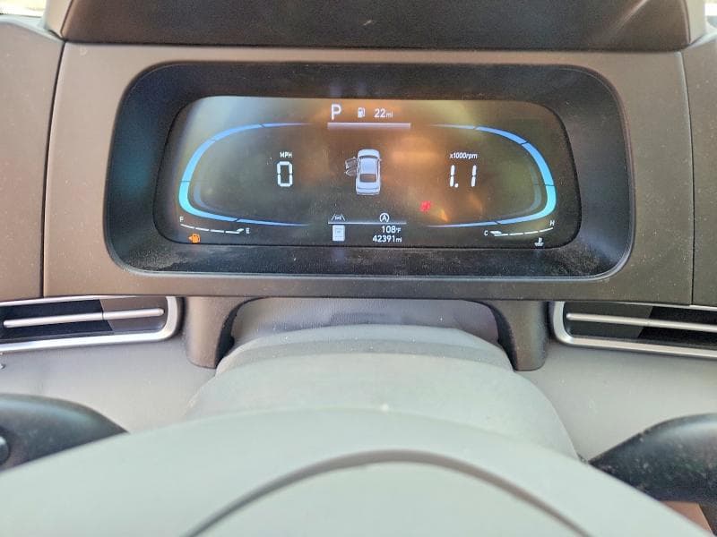 2024 HYUNDAI ELANTRA SE 9