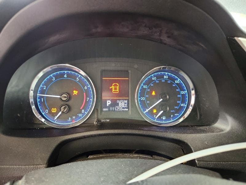 2018 TOYOTA COROLLA LE 9