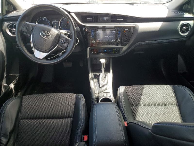 2017 TOYOTA COROLLA SE 8