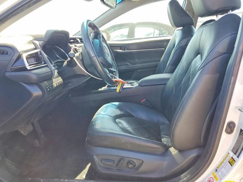 2018 TOYOTA CAMRY XLE 7