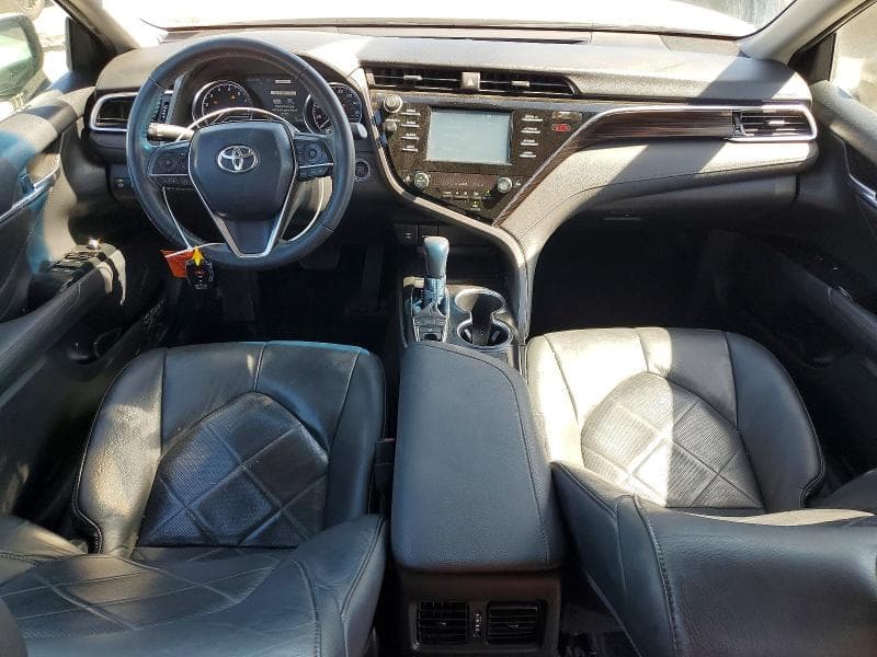 2018 TOYOTA CAMRY XLE 8