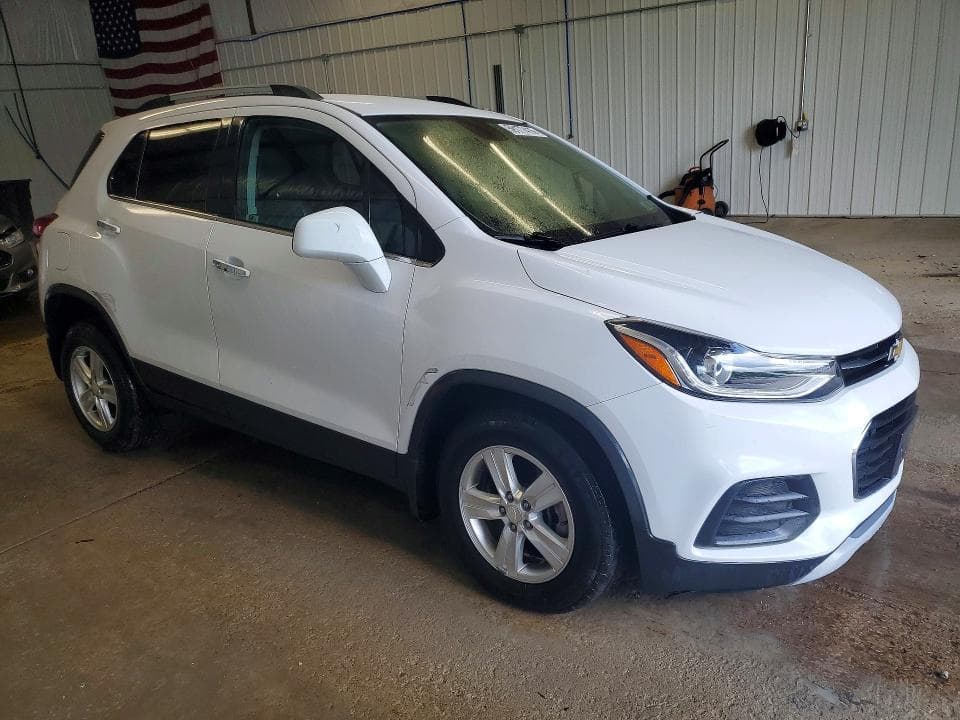 2019 CHEVROLET TRAX 1LT 4