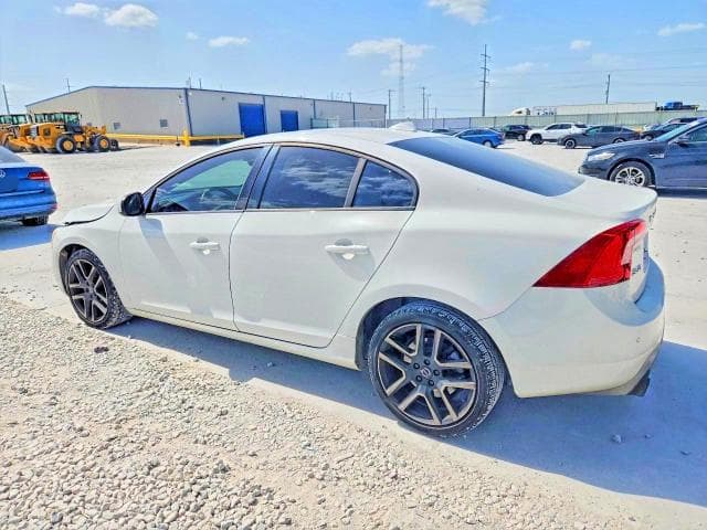 2018 VOLVO S60 DYNAMIC DYNAMIC 2