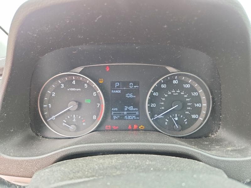 2017 HYUNDAI ELANTRA SE SE 9