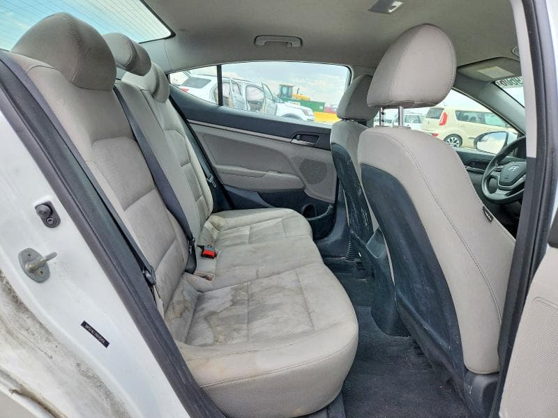 2017 HYUNDAI ELANTRA SE SE 10