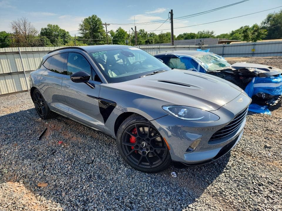 2021 ASTON MARTIN DBX 4
