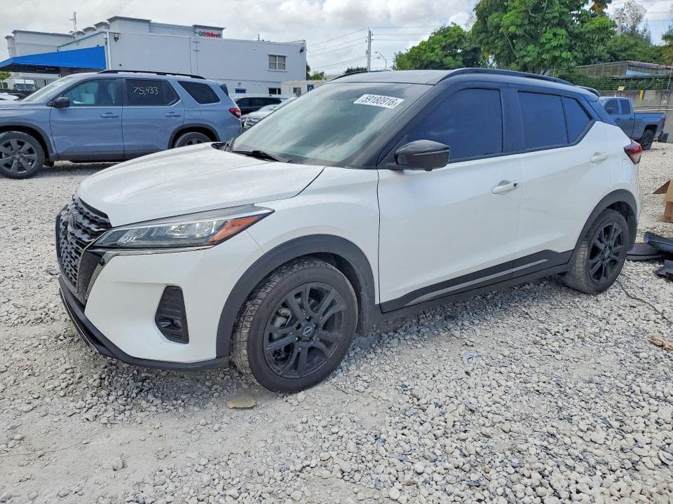 2023 NISSAN KICKS SR - 1