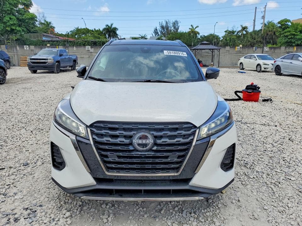 2023 NISSAN KICKS SR 5