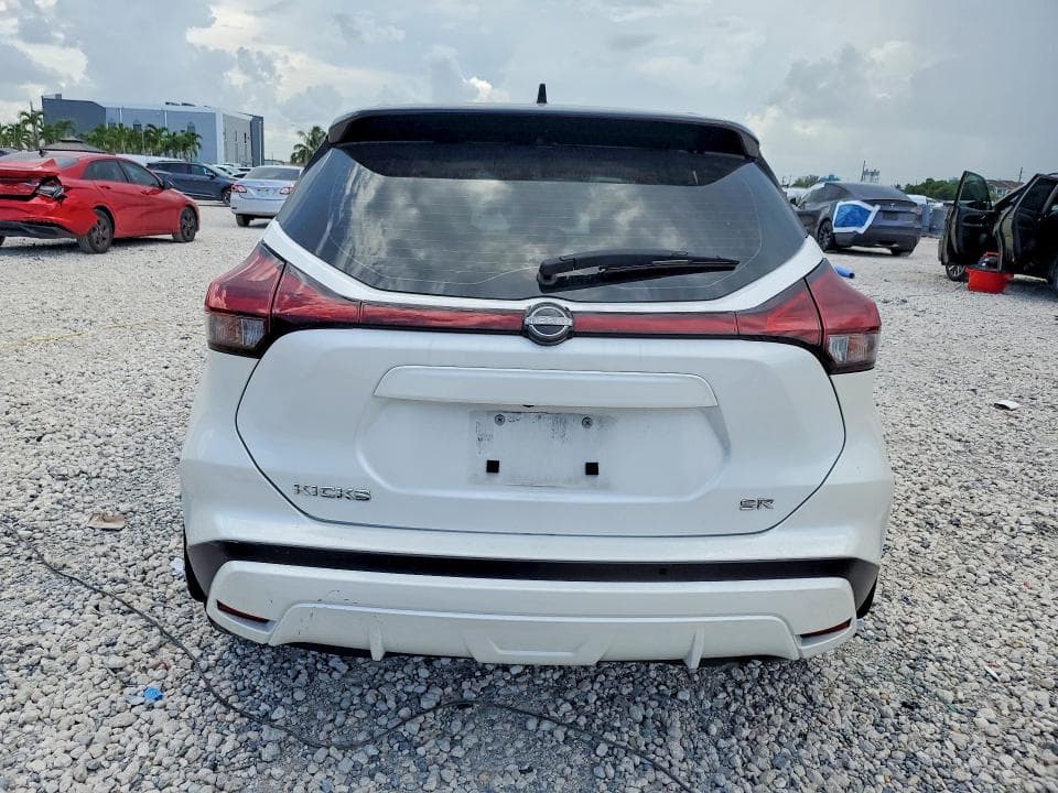 2023 NISSAN KICKS SR 6