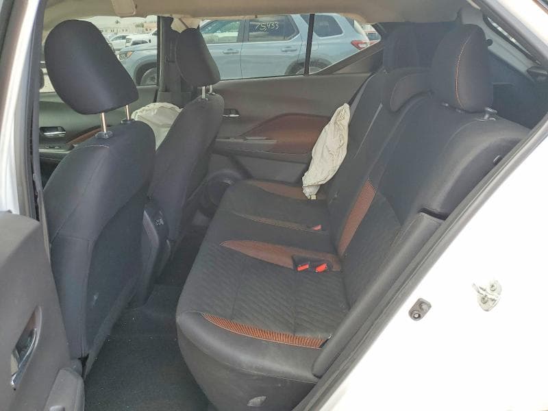 2023 NISSAN KICKS SR 10