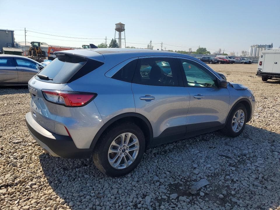 2022 FORD ESCAPE SE 3