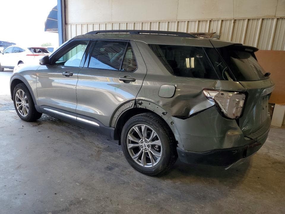 2020 FORD EXPLORER XLT 2