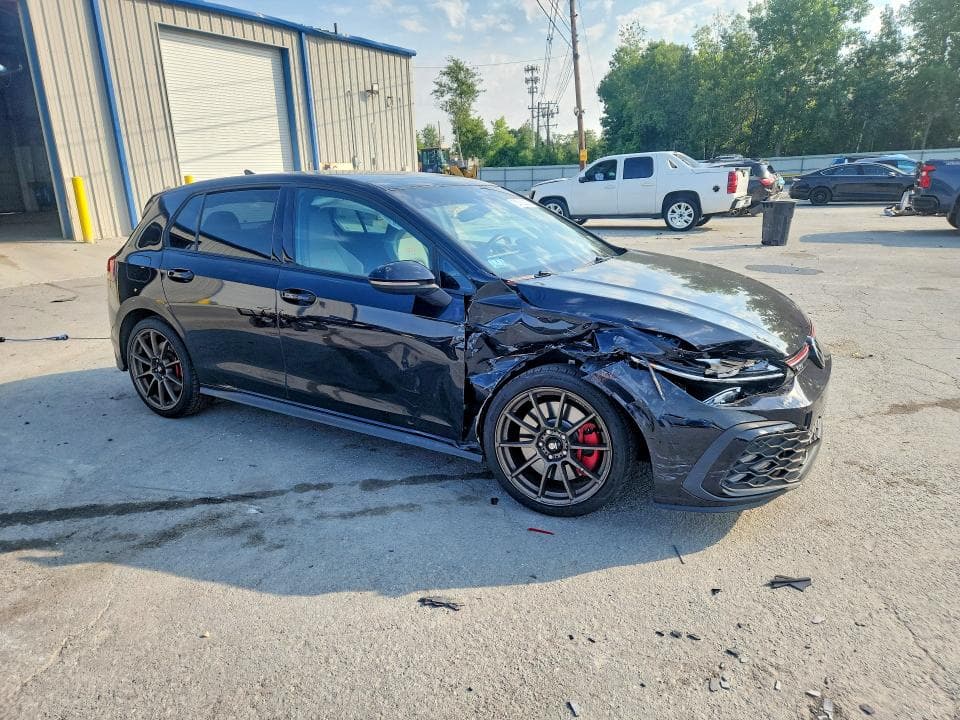 2023 VOLKSWAGEN GTI SE 4