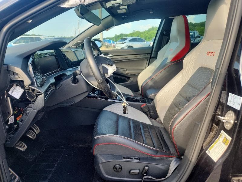 2023 VOLKSWAGEN GTI SE 7