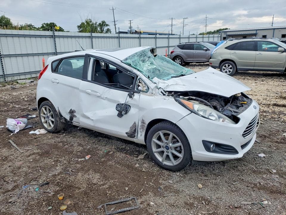 2017 FORD FIESTA SE 4