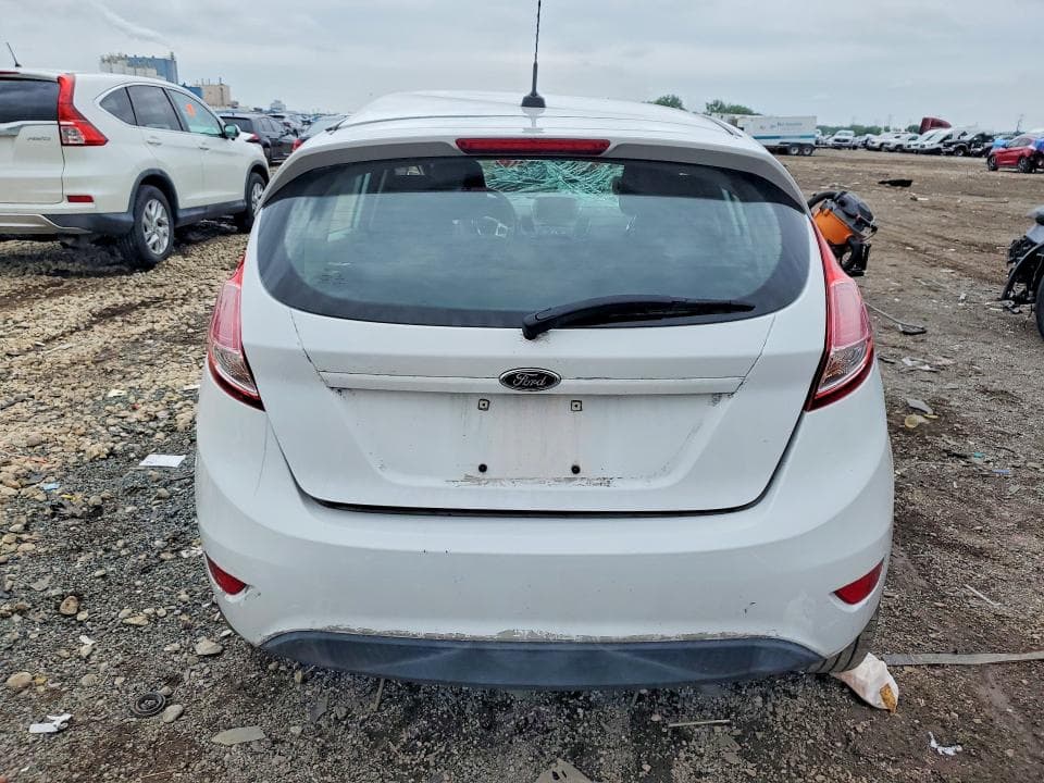 2017 FORD FIESTA SE 6