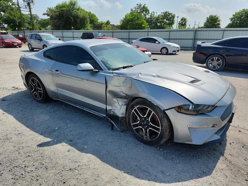 2020 FORD MUSTANG 2 DOOR COUPE 4