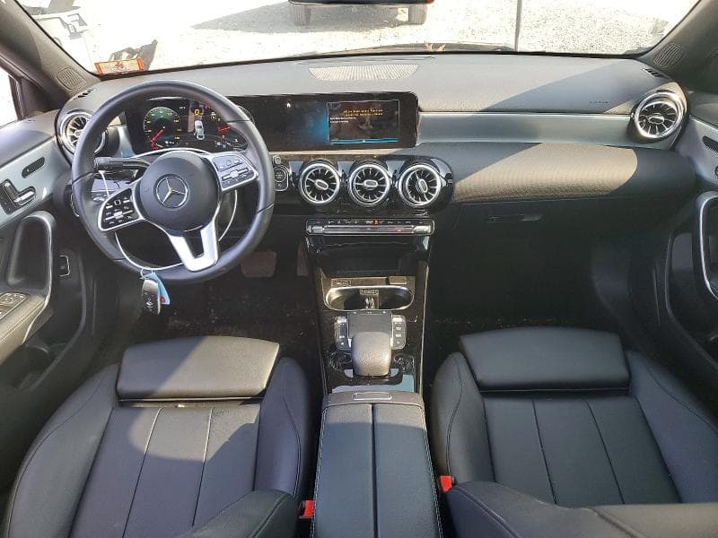 2021 MERCEDES-BENZ A 220 4MATIC 8