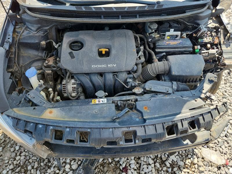 2017 KIA FORTE S 11