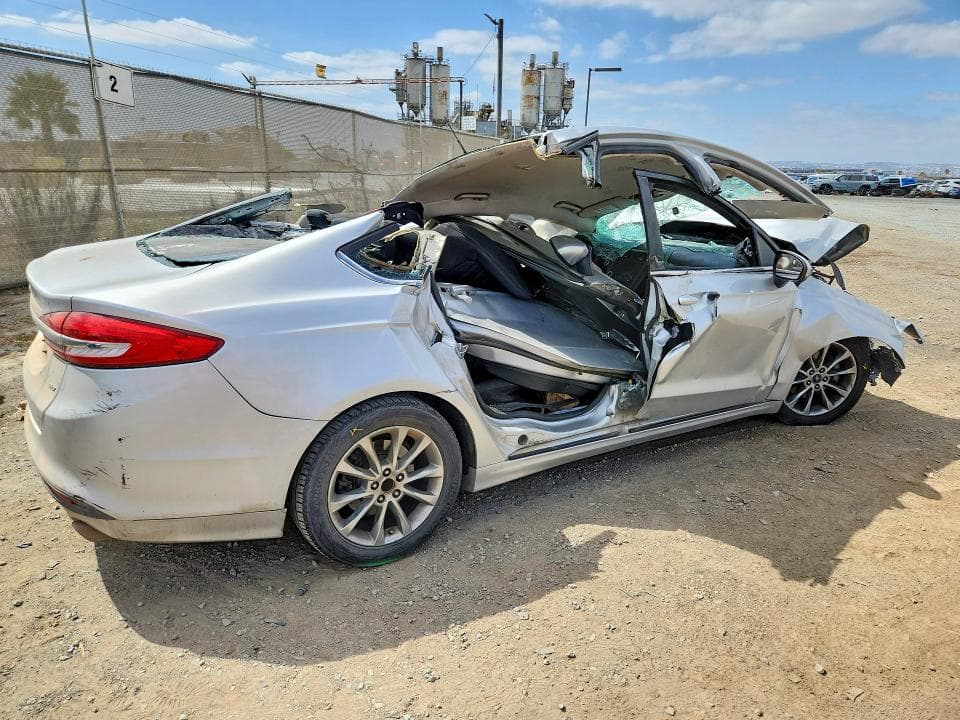 2017 FORD FUSION SE 3