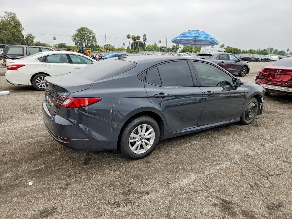 2025 TOYOTA CAMRY LE 3