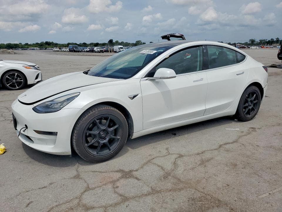 2019 TESLA MODEL 3 1
