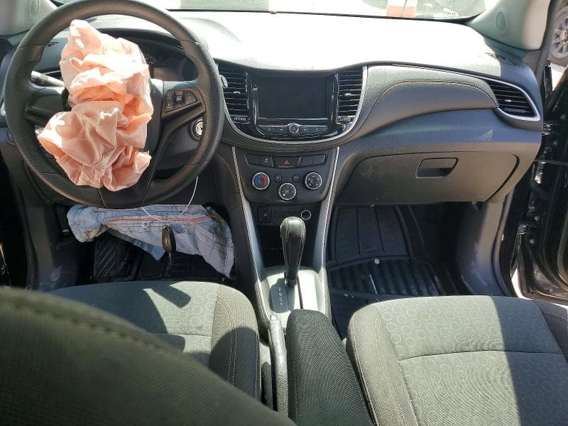 2020 CHEVROLET TRAX LS 8
