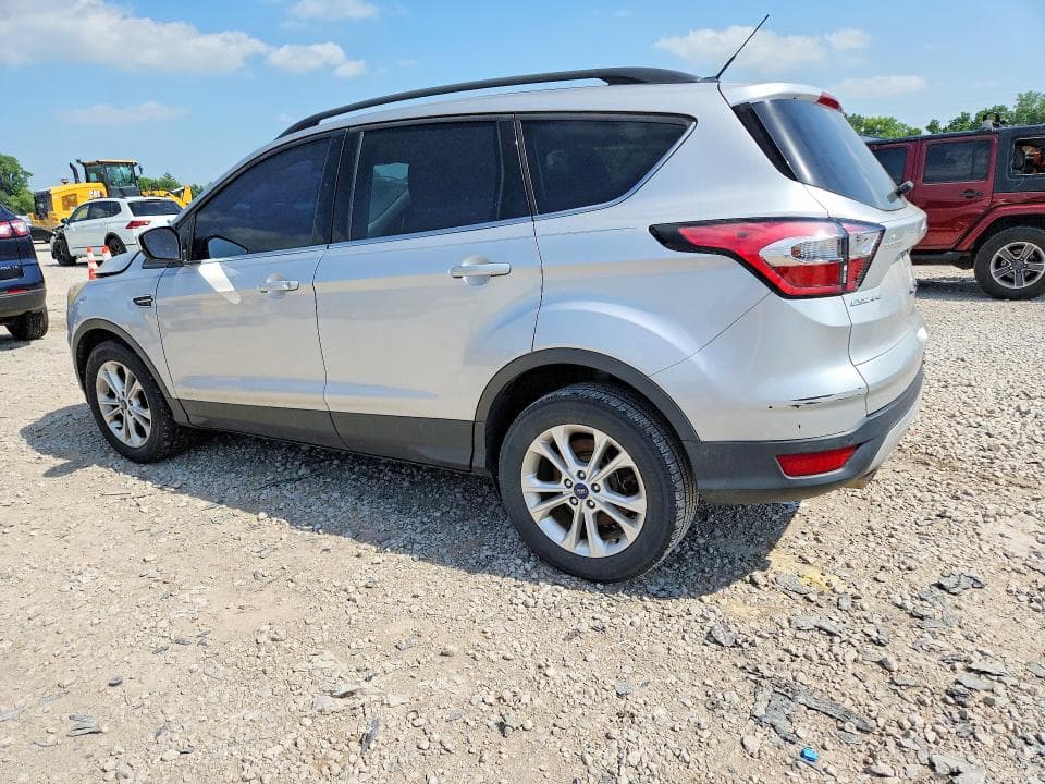 2017 FORD ESCAPE SE 2