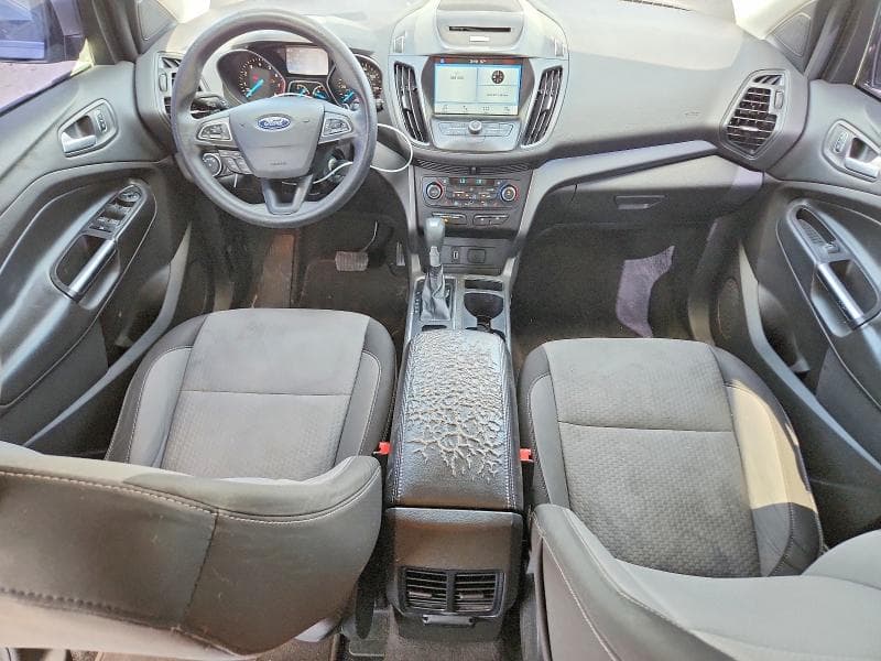 2017 FORD ESCAPE SE 8
