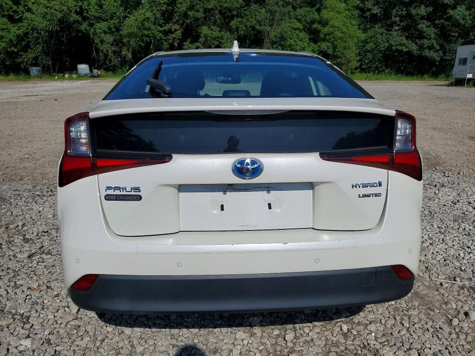 2019 TOYOTA PRIUS LIMITED 6