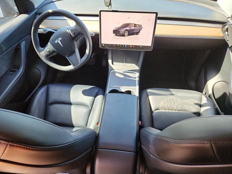 2022 TESLA MODEL Y 8