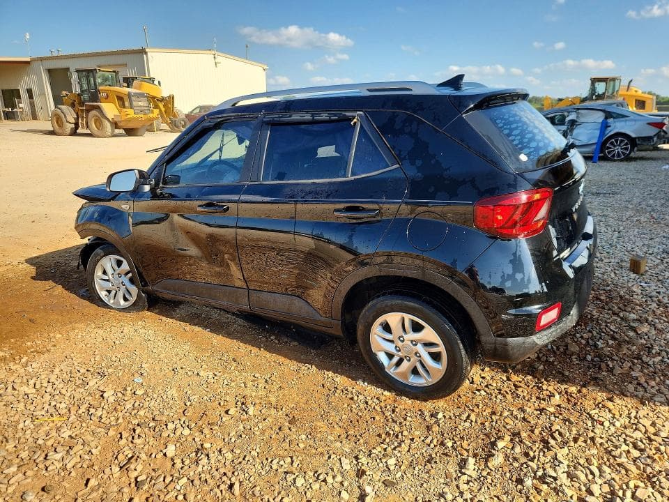 2020 HYUNDAI VENUE SEL 2