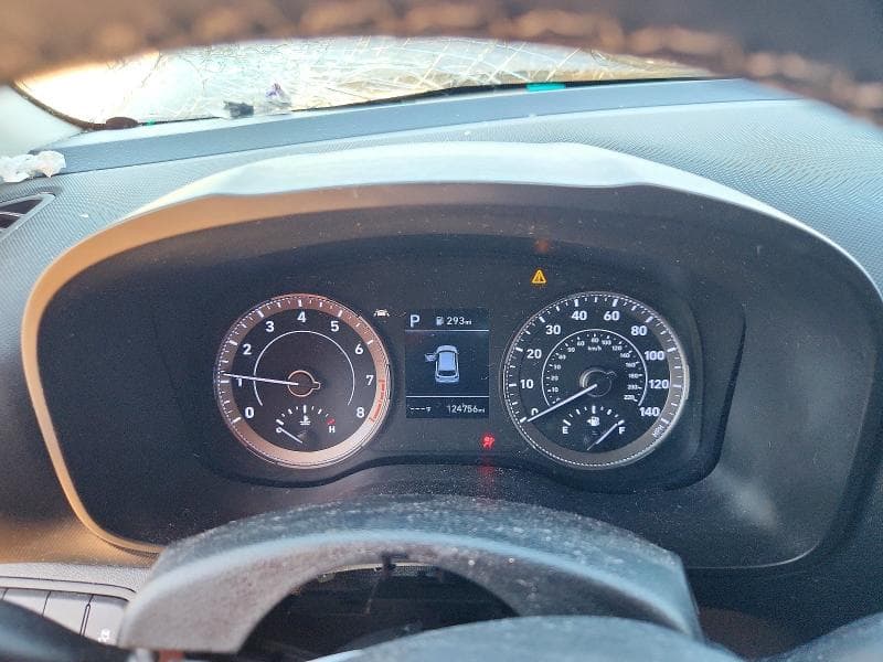 2020 HYUNDAI VENUE SEL 9