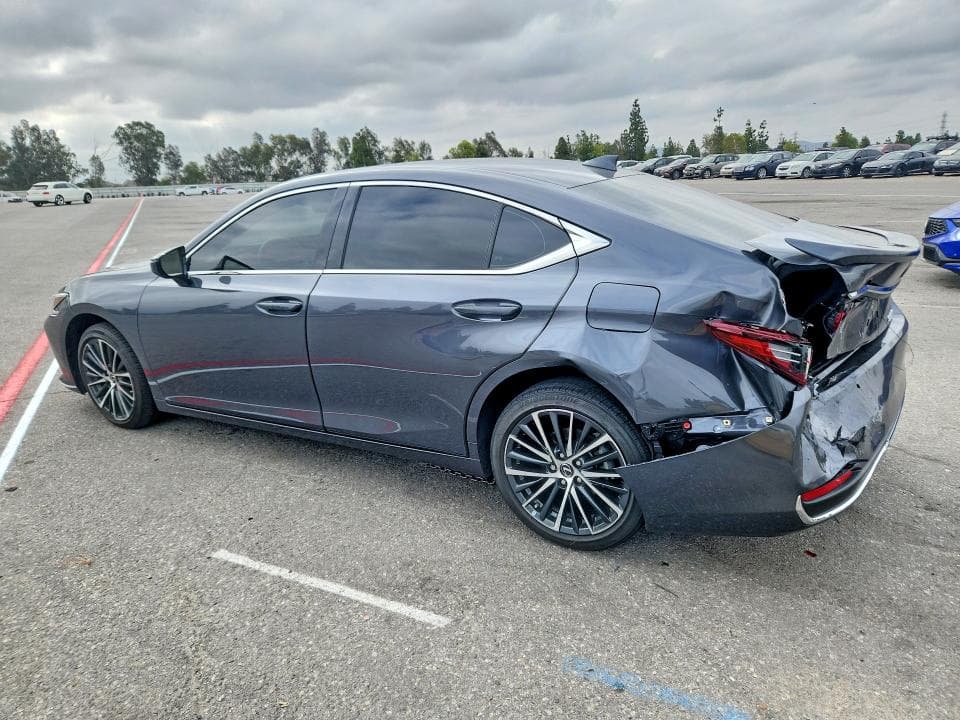 2023 LEXUS ES 300H BASE 2