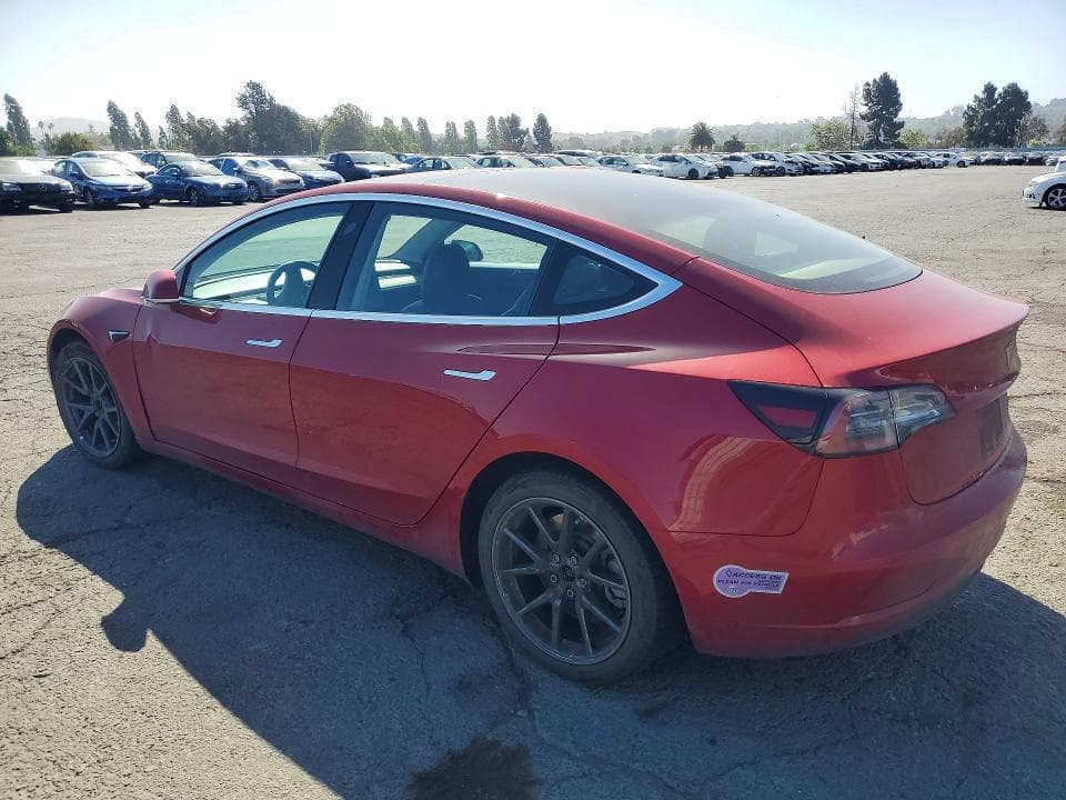 2018 TESLA MODEL 3 2