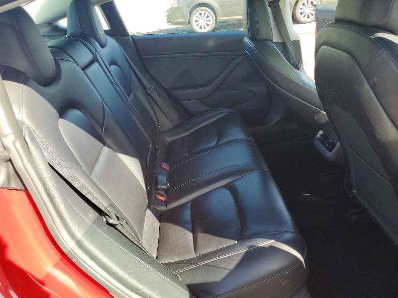 2018 TESLA MODEL 3 10