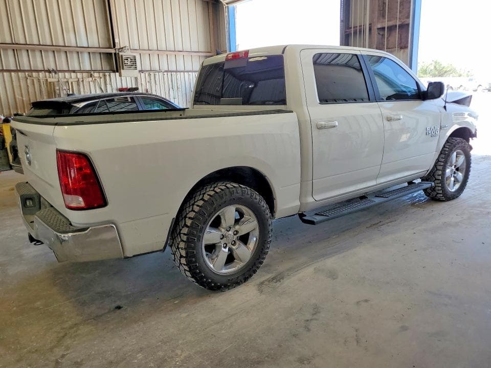 2019 RAM 1500 CLASSIC SLT SLT 3