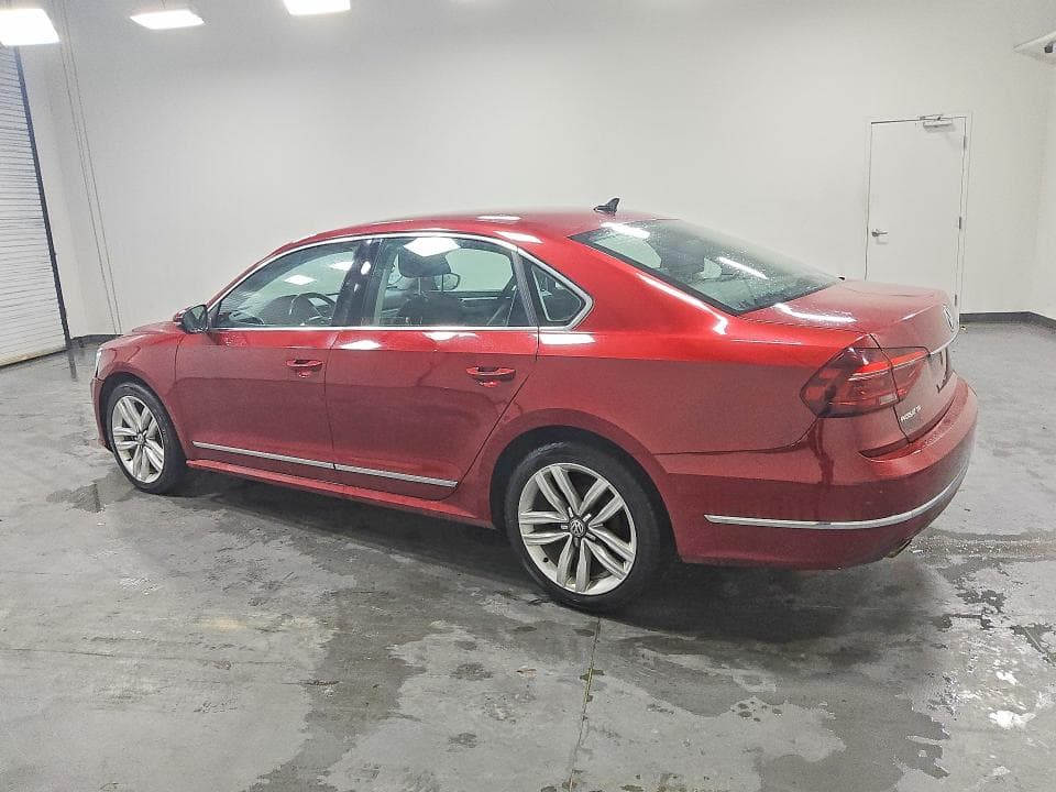 2017 VOLKSWAGEN PASSAT SE 2