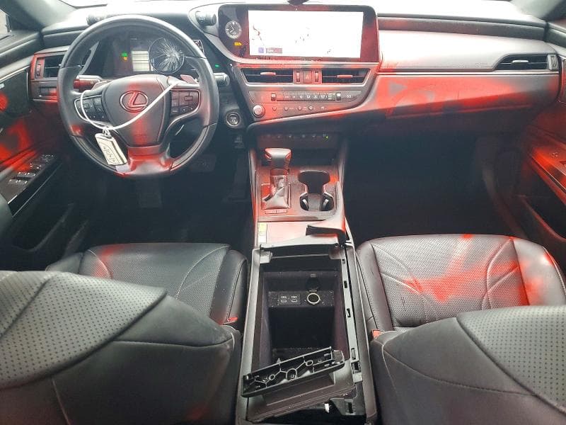 2025 LEXUS ES 300H LUXURY 8