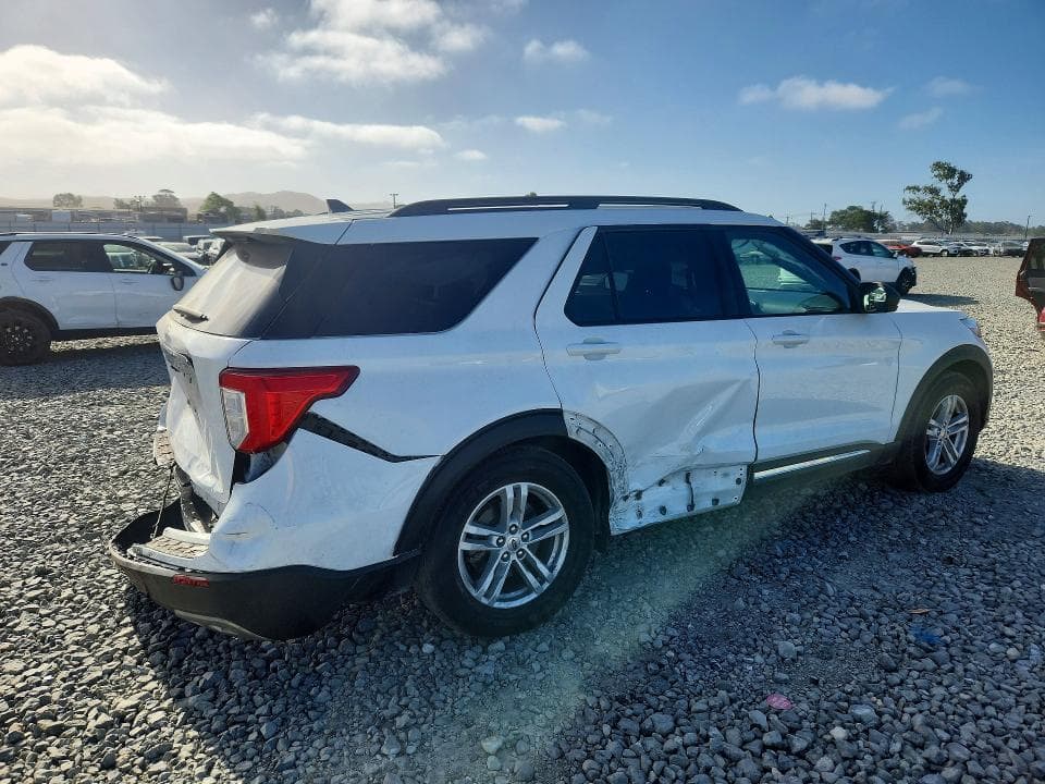 2021 FORD EXPLORER XLT 3