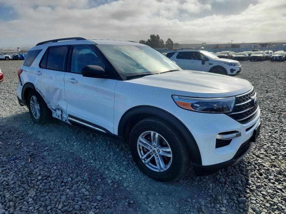 2021 FORD EXPLORER XLT 4