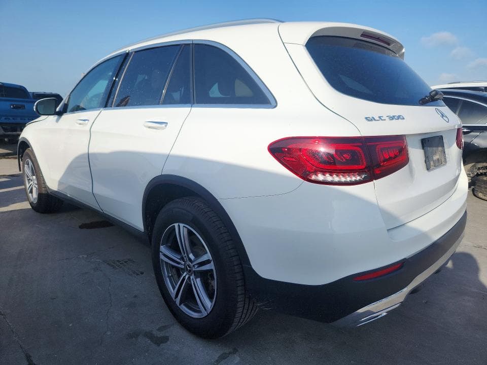 2020 MERCEDES-BENZ GLC 300 4MATIC 2