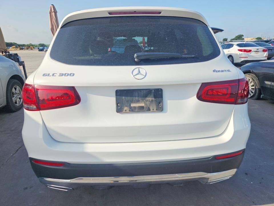 2020 MERCEDES-BENZ GLC 300 4MATIC 6