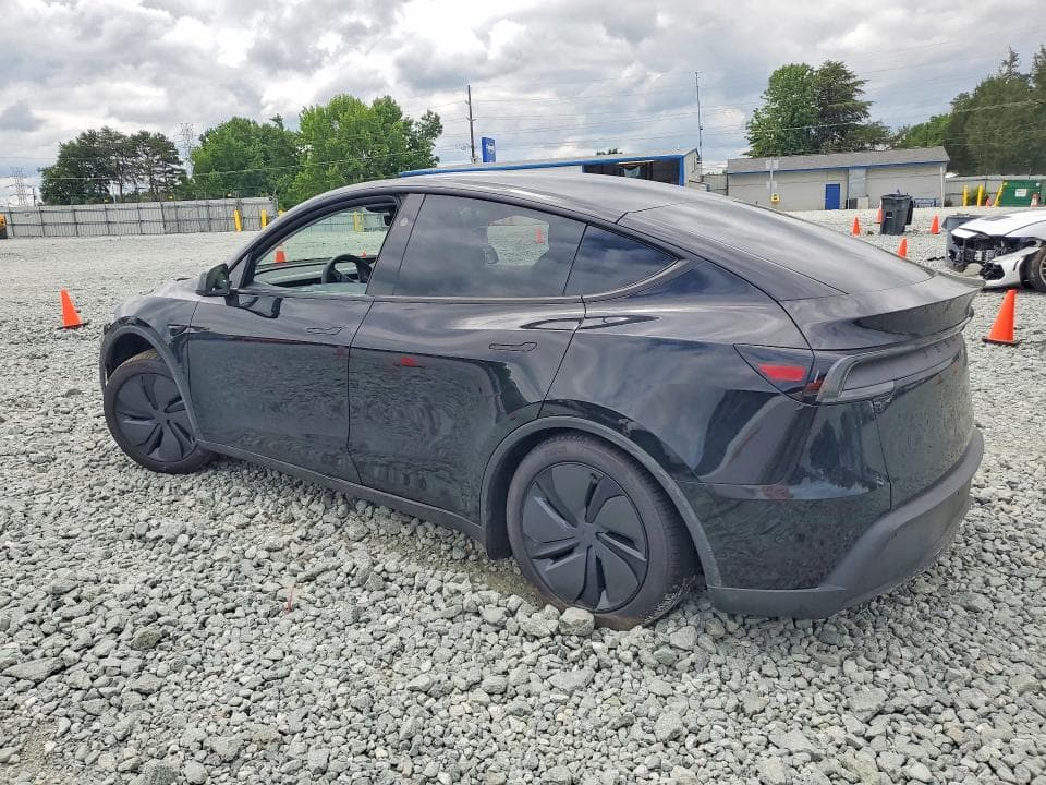 2026 TESLA MODEL Y 2