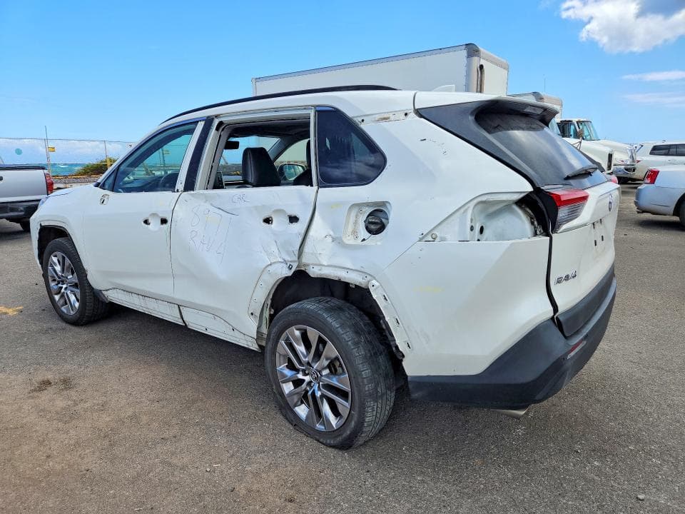 2021 TOYOTA RAV4 XLE PREMIUM 2