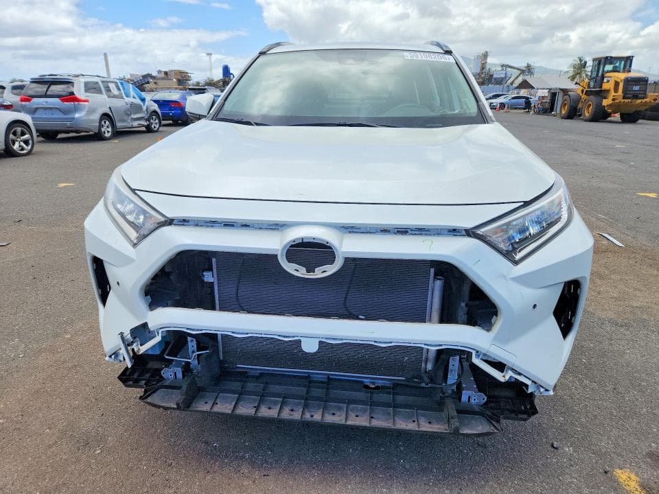 2021 TOYOTA RAV4 XLE PREMIUM 5