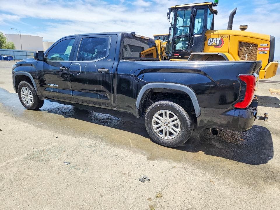 2022 TOYOTA TUNDRA CREWMAX SR5 2