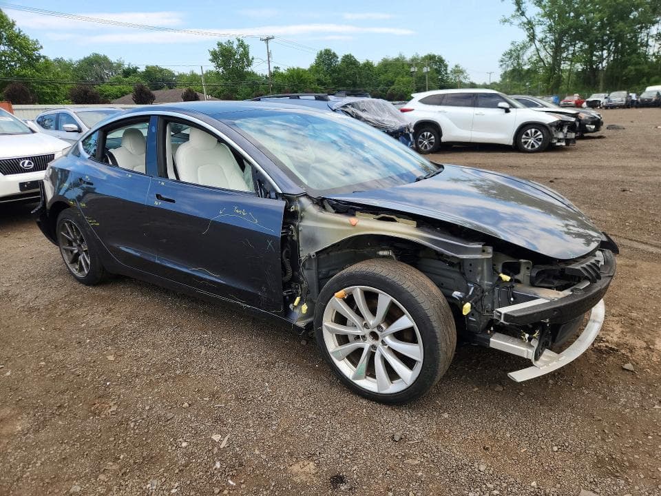 2020 TESLA MODEL 3 4